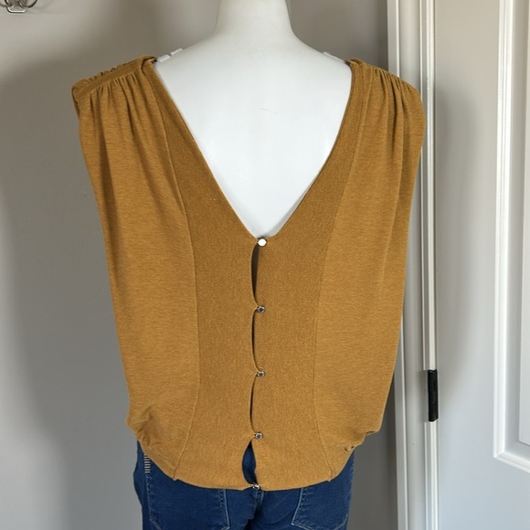 Bash Lony Vest Cardigan Knit Cropped Button Back Women's Mustard Top US 4 - Picture 8 of 15